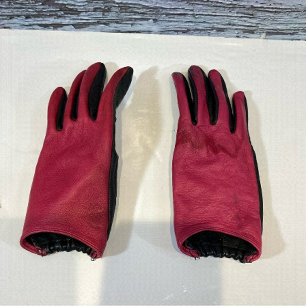 Gap Ladies Pink and Black Leather Gloves Size S M